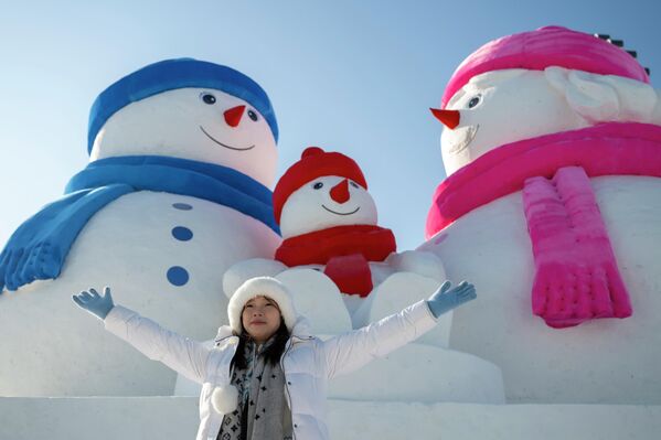Самый большой снеговик в Азии и другие эффектные фото ледового парка в Харбине 