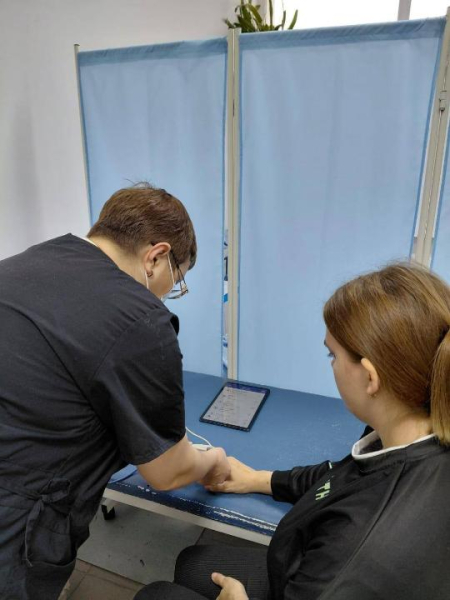 Онлайн медицина в Казахстане: как телемедицина помогает жителям сёл Онлайн медицина в Казахстане: как телемедицина помогает жителям сёл