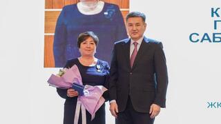 В Восточном Казахстане наградили профессионалов года В Восточном Казахстане наградили профессионалов года
