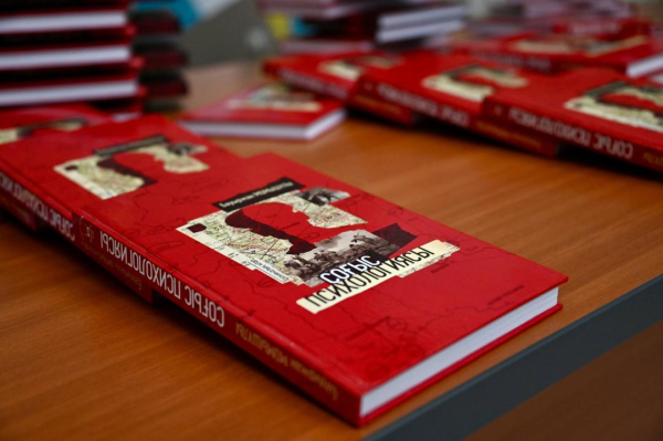 Кадеты военного колледжа рассказали о жизни и боевом пути легендарного полководца