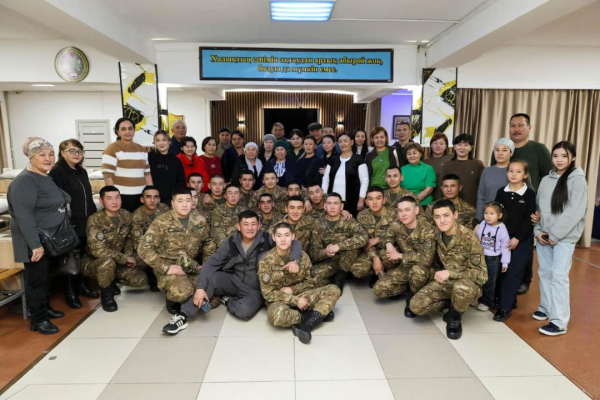 В алматинском военном вузе прошел День открытых дверей для родителей солдат