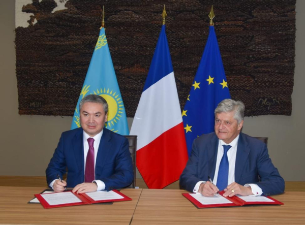 В Париже подписаны новые соглашения между компаниями Казахстана и Франции