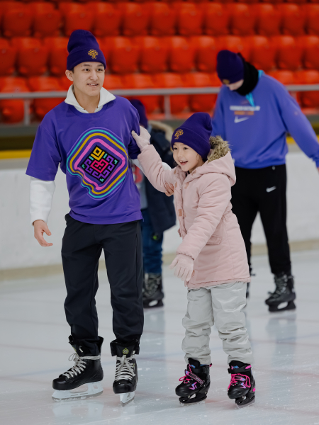 
"Задай новый ритм &ndash; Мейірімді бол": активисты "Жаңа адамдар" провели новогоднюю акцию для детей, оставшихся без попечения родителей&nbsp;
