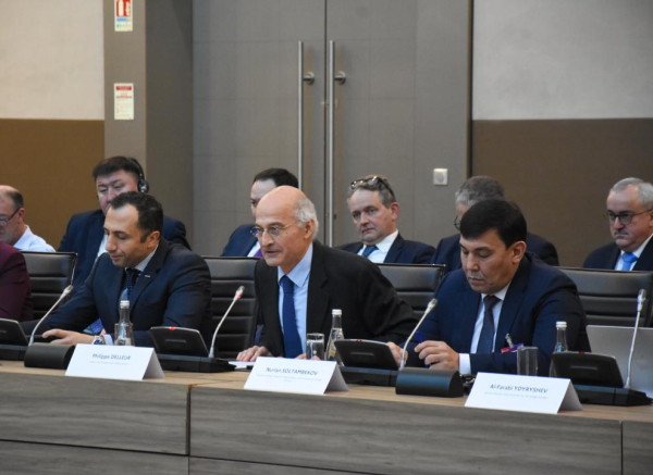 В Париже подписаны новые соглашения между компаниями Казахстана и Франции