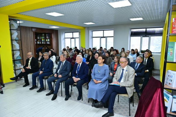 В Актобе открыт Международный центр развития исследовательских компетенций совместно с университетом Миннесоты