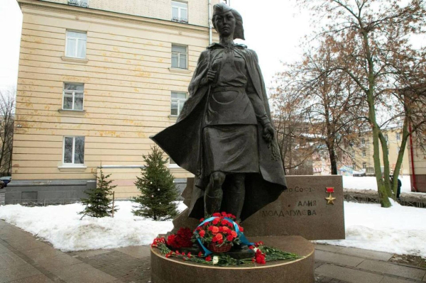 82 года назад Алия Молдагулова приняла свой последний бой