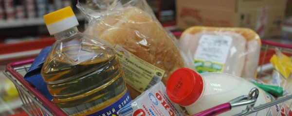 "Дефицита нет" - министр Арман Шаккалиев обошел торговые сети Астаны