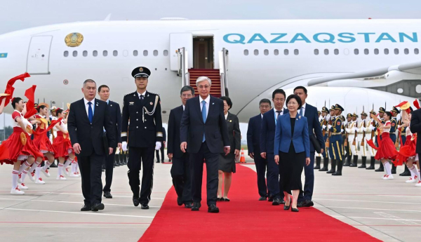 20 зарубежных поездок в 15 стран совершил Токаев в 2025 году 