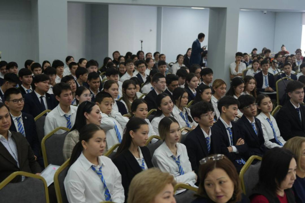 Водные ресурсы и будущее: масштабный экочас для школьников