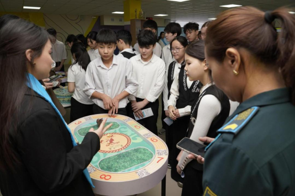 &laquo;Закон и порядок&raquo;: в столичной школе прошла правовая акция