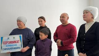 В Зерендинском районе 26 семей получили ключи от новых квартир В Зерендинском районе 26 семей получили ключи от новых квартир