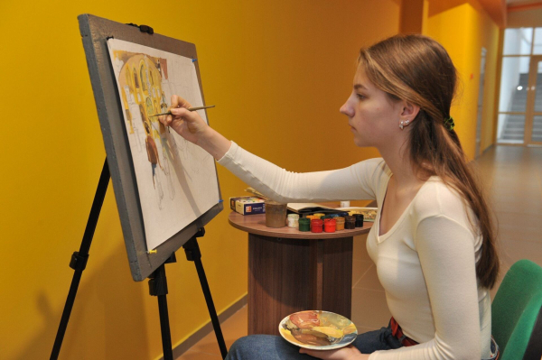 Какие виды отдыха кроме сна и прогулок важны для человека, рассказал врач 