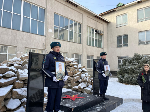 В воинских частях Национальной гвардии прошел День памяти «Мәңгілік сапта» В воинских частях Национальной гвардии прошел День памяти «Мәңгілік сапта»