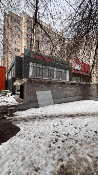 В Алматы продолжают снос самовольно построенных объектов