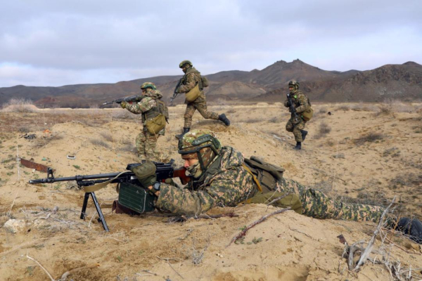 В условиях, приближенных к боевым: как готовят разведчиков ДШВ