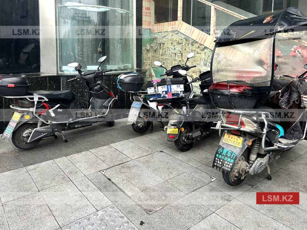 Китай завалил Казахстан мопедами и электросамокатами. Инфографика Китай завалил Казахстан мопедами и электросамокатами. Инфографика