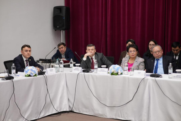 Коррупция уходит медленно, но стабильно: цифры и тенденции