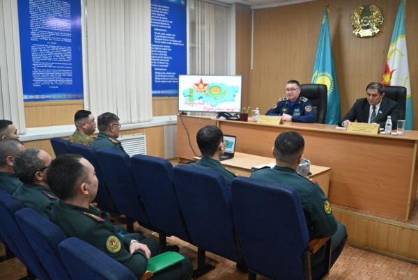 В Карагандинской области прошёл открытый разговор между армией и обществом