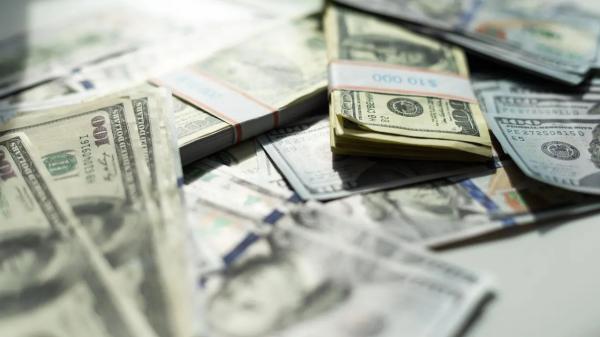 Курс доллара вырос к тенге на бирже 28 января
Курс доллара вырос к тенге на бирже 28 января