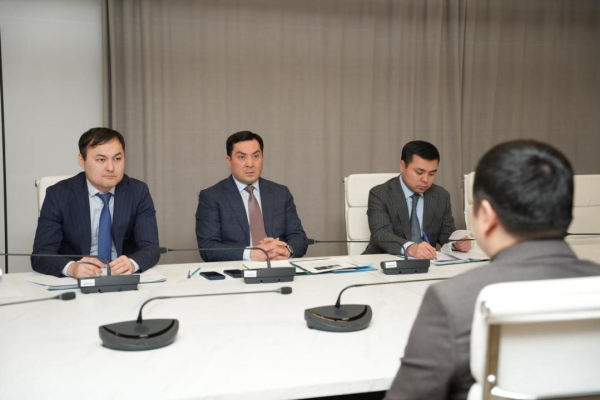 От газа до науки: с какими вопросами казахстанцы пришли к министру энергетики