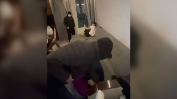 В Алматы задержали подозреваемых после силового вторжения в жильё