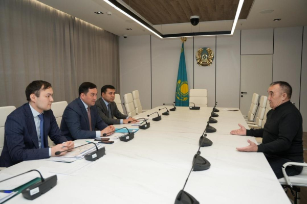 От газа до науки: с какими вопросами казахстанцы пришли к министру энергетики