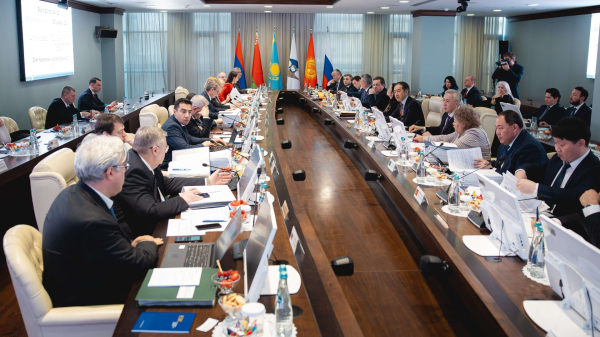 Казахстан усиливает прагматичный курс в ЕАЭС