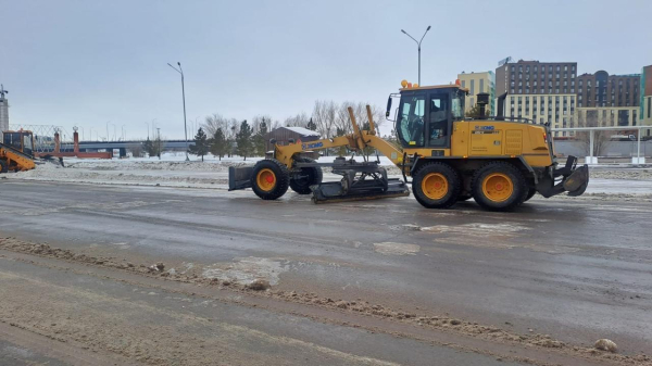 Как Астана справляется со снегопадами: рекордные объёмы уборки