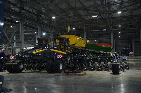 Предприятия Алтайского края делятся опытом с казахстанцами в сфере АПК Предприятия Алтайского края делятся опытом с казахстанцами в сфере АПК