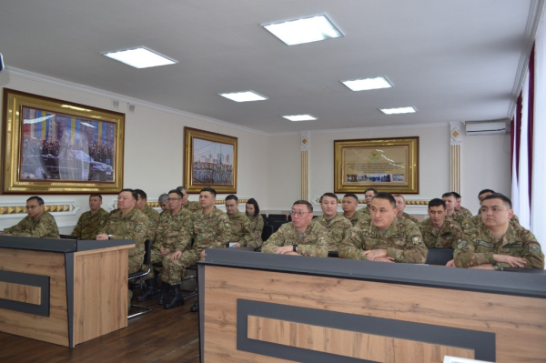 В Уральске прошел оперативный сбор командиров воинских частей В Уральске прошел оперативный сбор командиров воинских частей