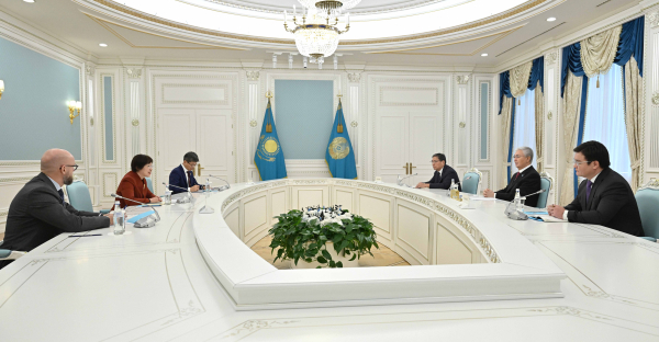 $2,6 млрд на инфраструктуру: о чём договорились Токаев и глава АБИИ