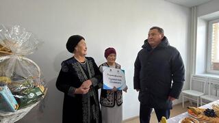 Ключи от новых квартир вручили жителям г. Макинска Ключи от новых квартир вручили жителям г. Макинска