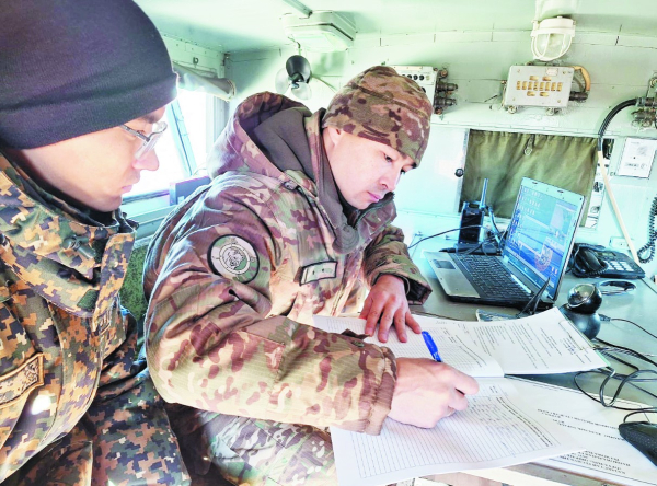 Будни командира взвода связи: как служит Алмаз Анафин