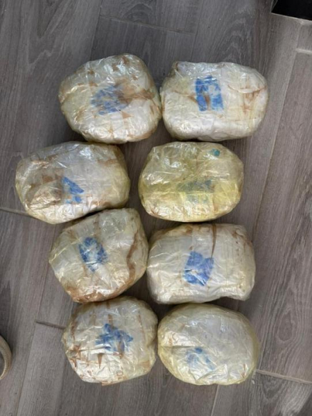 Задержание с наркотиками: КНБ провёл спецоперацию в Алматы Задержание с наркотиками: КНБ провёл спецоперацию в Алматы