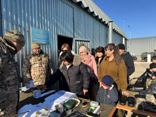 В Бейнеуском гарнизоне прошел День открытых дверей для родителей солдат В Бейнеуском гарнизоне прошел День открытых дверей для родителей солдат