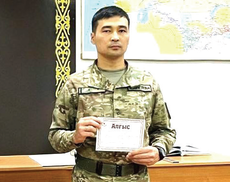 Будни командира взвода связи: как служит Алмаз Анафин