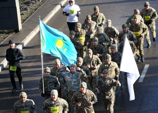 2500 спортсменов из 22 стран: в Алматы открыли беговой сезон
2500 спортсменов из 22 стран: в Алматы открыли беговой сезон