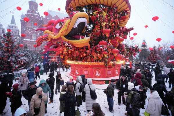 Год Лошади по лунному календарю наступил в мире - яркие фото из разных стран