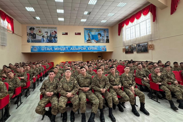 Гвардейцы встретились с ветераном афганской войны в Шымкенте Гвардейцы встретились с ветераном афганской войны в Шымкенте