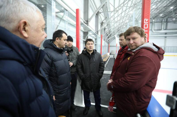 Нурдаулет Килыбай ознакомился с ходом строительства нового ледового дворца в Актау