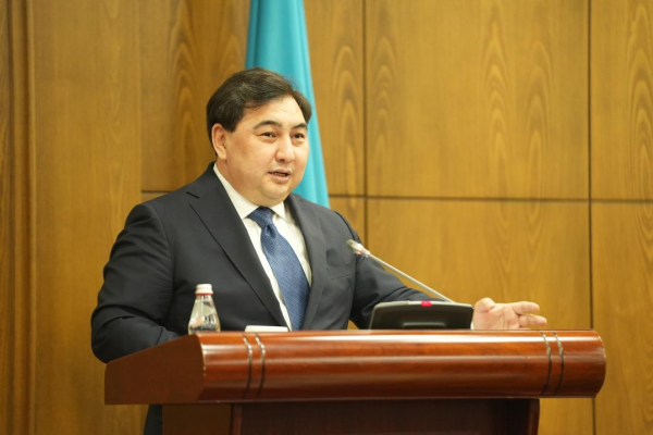 Госслужащих готовят к новой модели управления: что это означает