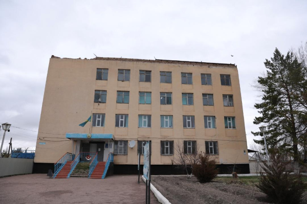 
Пострадали школы и социальные объекты: локальную ЧС объявили в Жамбылской области после урагана
