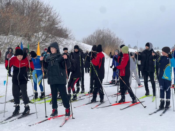 Акмолинцы поддержали участников зимней Олимпиады лыжным забегом