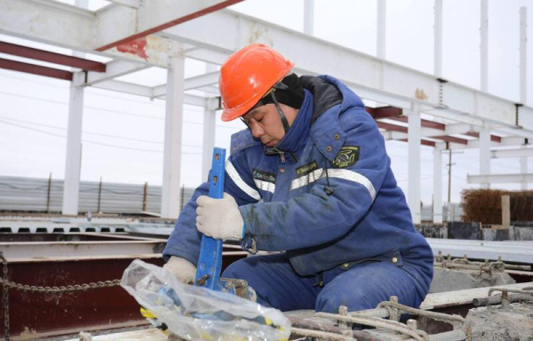 Нурдаулет Килыбай ознакомился с ходом строительства вокзала в Мунайлинском районе