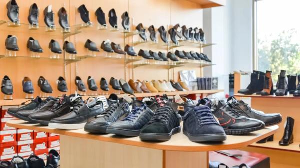 "Пока ситуация нехорошая". Контрабанда обуви продолжается, несмотря на обязательную маркировку в Казахстане
"Пока ситуация нехорошая". Контрабанда обуви продолжается, несмотря на обязательную маркировку в Казахстане