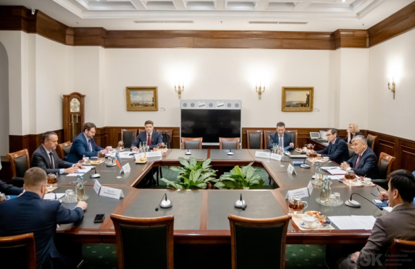 ЕАЭС готовит дорожную карту транспортной политики ЕАЭС готовит дорожную карту транспортной политики