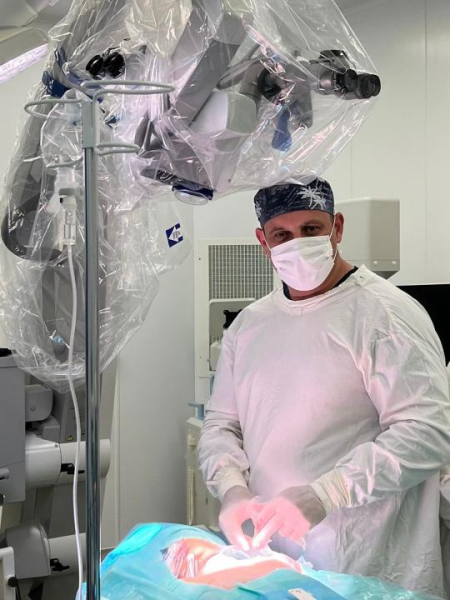 В Таразе впервые провели сложную нейрохирургическую операцию ребенку с редкой патологией