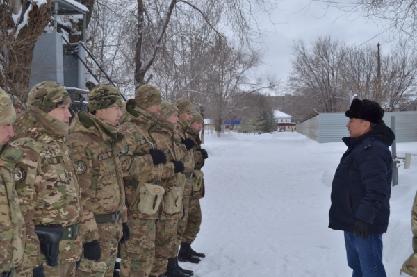 В Уральске молодые солдаты Нацгвардии приступили к своим первым боевым дежурствам