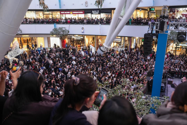 Молодежь Астаны собрала 10 тысяч человек на концерте за Конституционную реформу