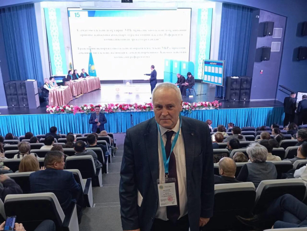 Наблюдатели от СНГ на конституционном референдуме посетили избиркомы Алматы и Караганды